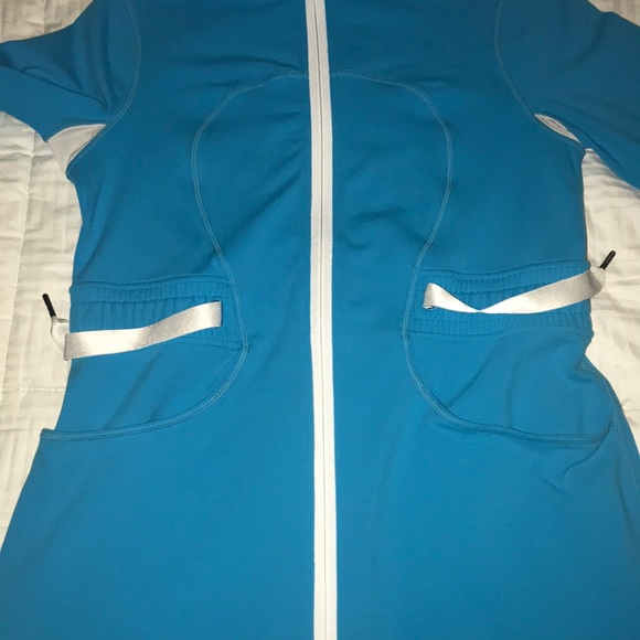 Lululemon Cinch Waist Jacket - Picture 5 of 6